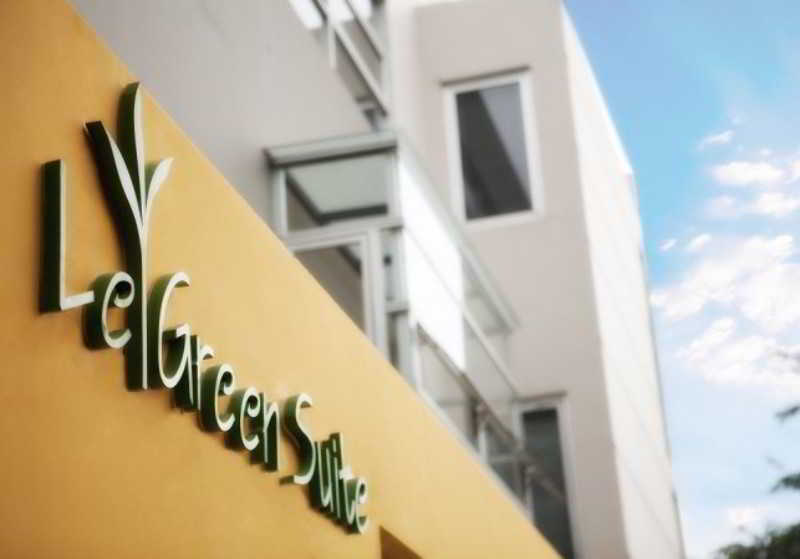 Legreen Suite Pejompongan Jakarta Exterior photo