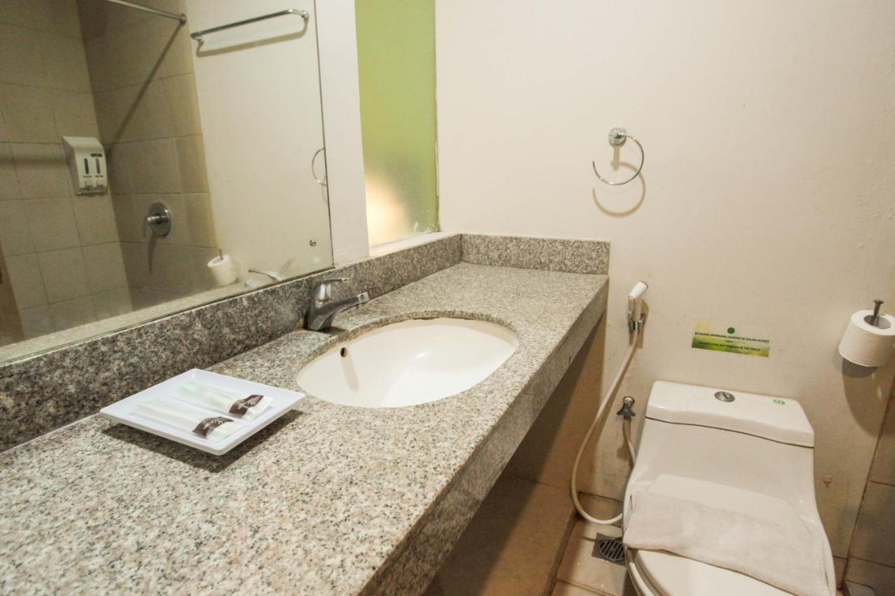 Legreen Suite Pejompongan Jakarta Exterior photo